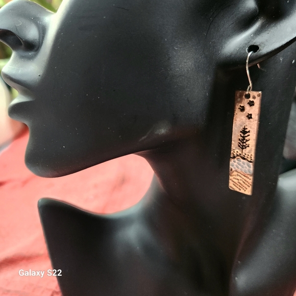 Copper Earrings Hand Pounded Copper Dangle Earrings River Big Tree Stars NWT - Picture 2 of 7